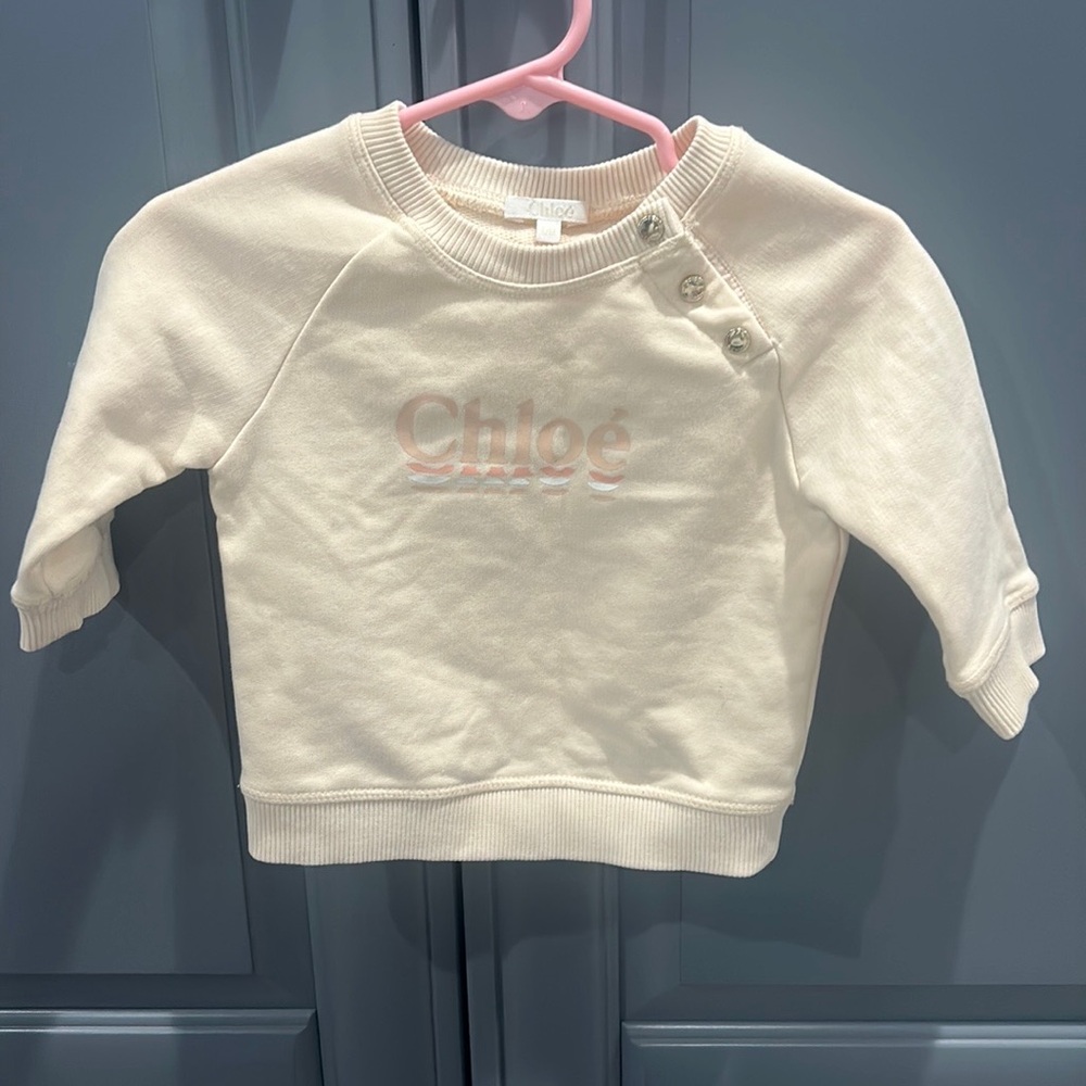Chloe Baby girl 6M light pink logo sweatshirt with gold snaps